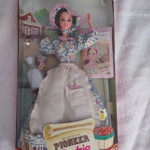 Mattel Barbie pioneer civil war Gettysburg nurse barbie 1995